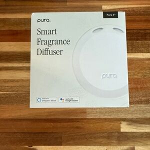 Pura 4 Smart Fragrance Diffuser